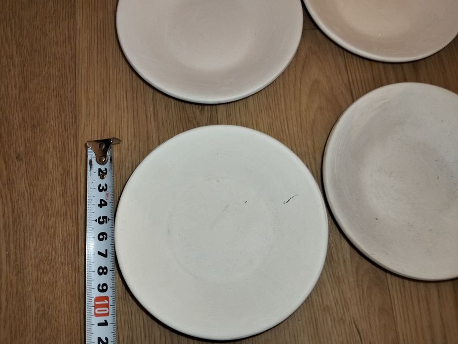 Кувшины глиняные