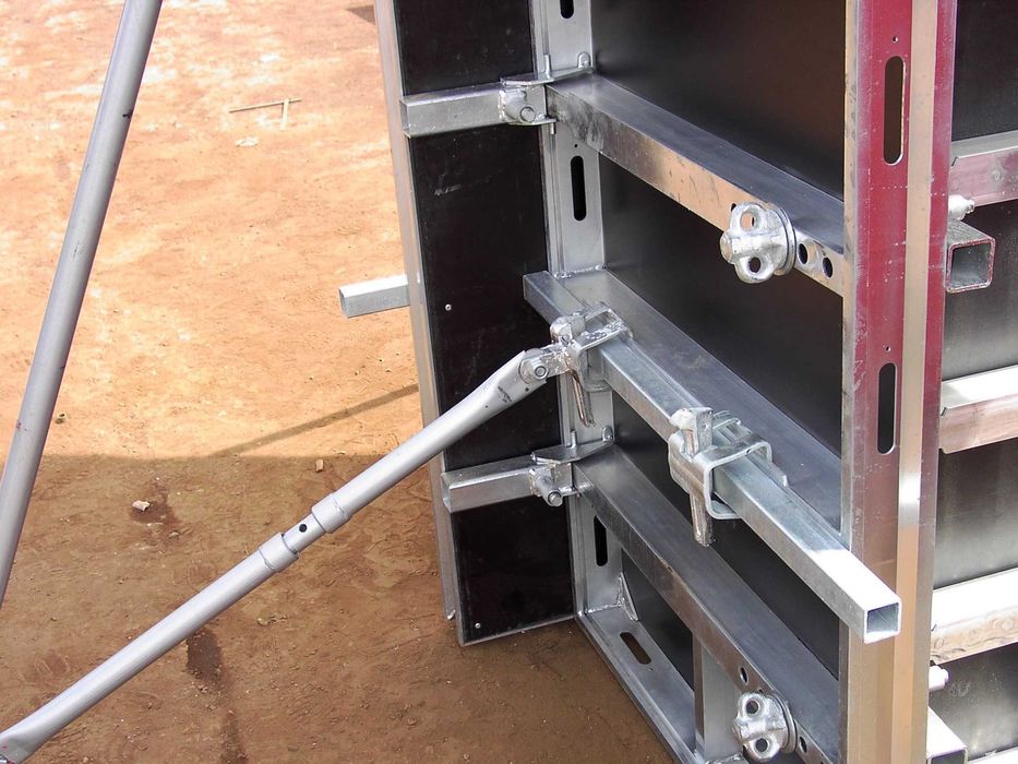 Алуминиев Рамков Кофраж