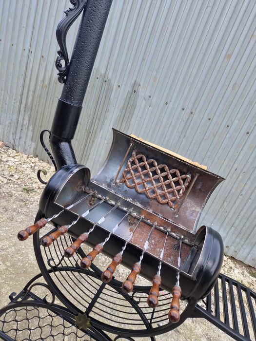 Мангал барбекю с шампурами