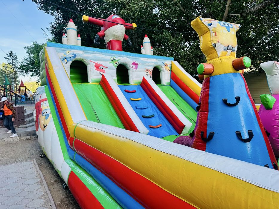 Батут надувной детский