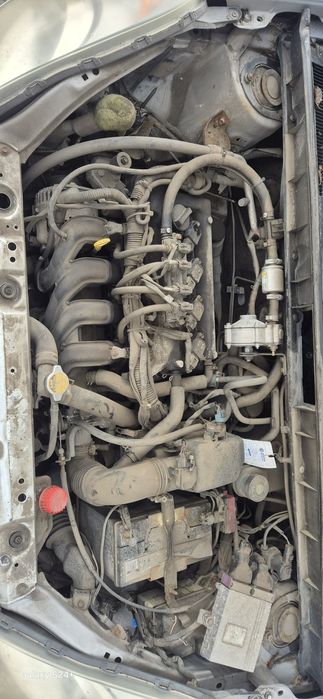 Dezmembram Toyota Yaris Verso 1.3 benzina