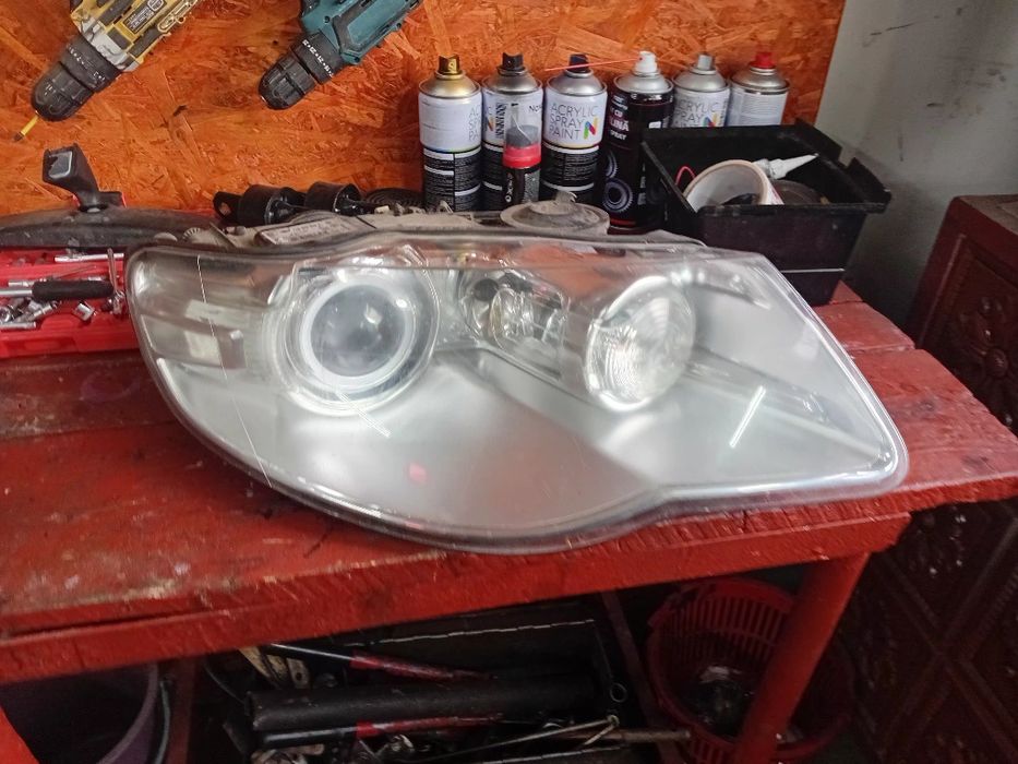 Far dreapta bixenon adaptiv touareg 7L facelift 2007/2008/2009/2010