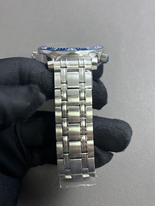 Omega Seamaster Diver 300m Blue dial