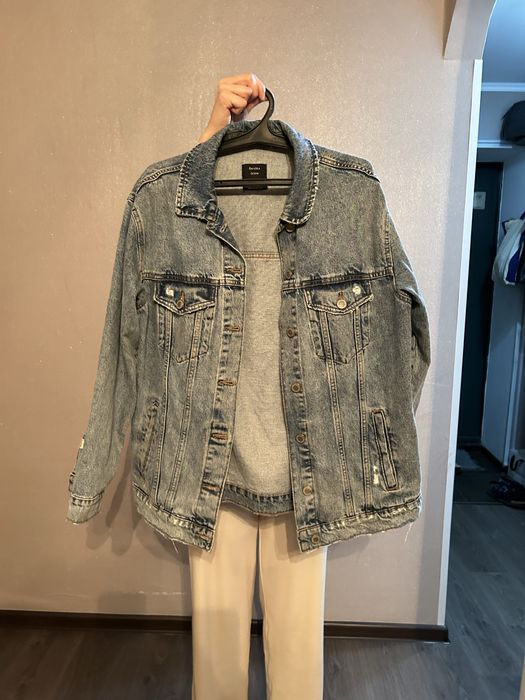 Джинсовая куртка bershka