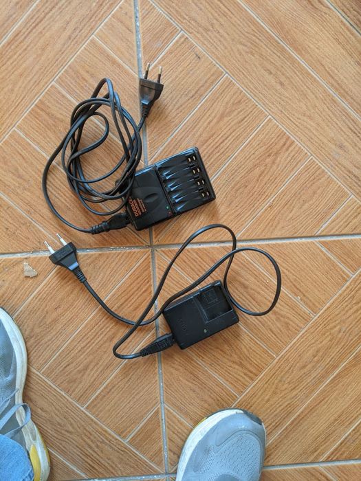 зарядные устройства