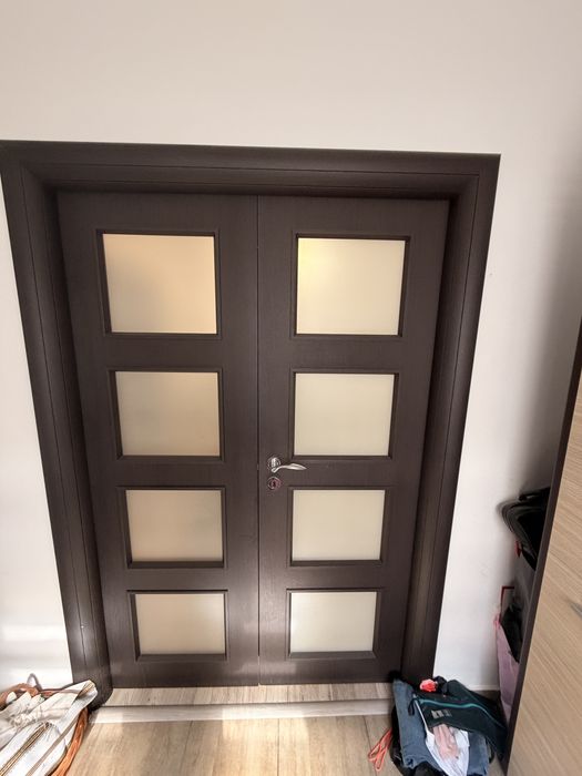 Usa dubla de interior