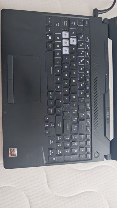 RTX 2060 / 144Hz / Ryzen 7