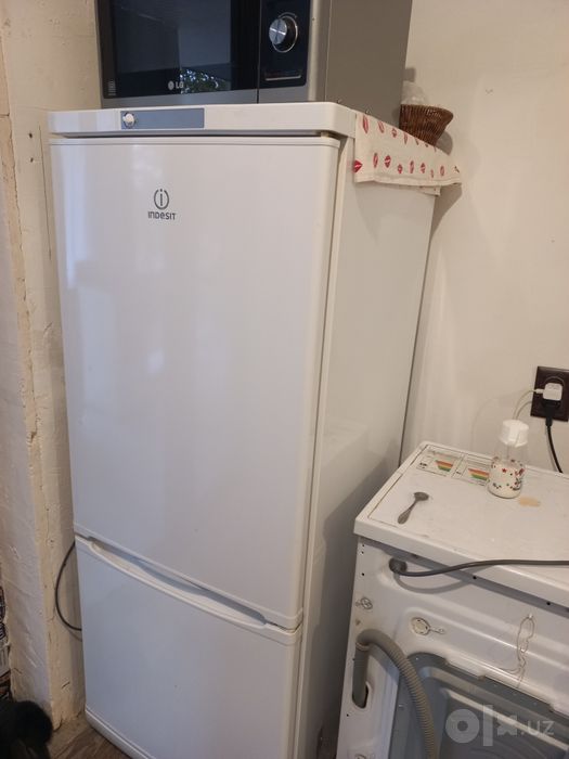 Холодильник INDESIT