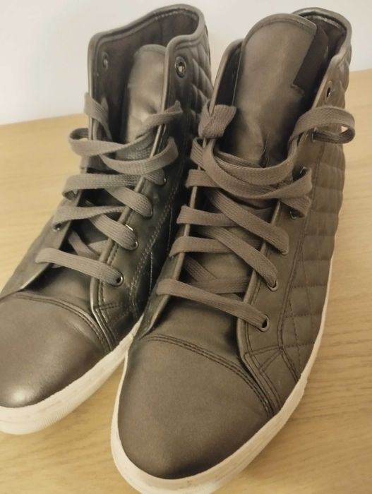 Teniși Geox, purtați foarte puțin, ca noi