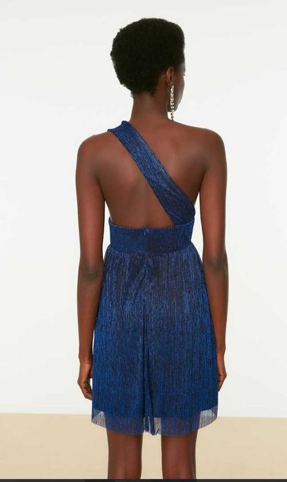 Официални и бални рокли