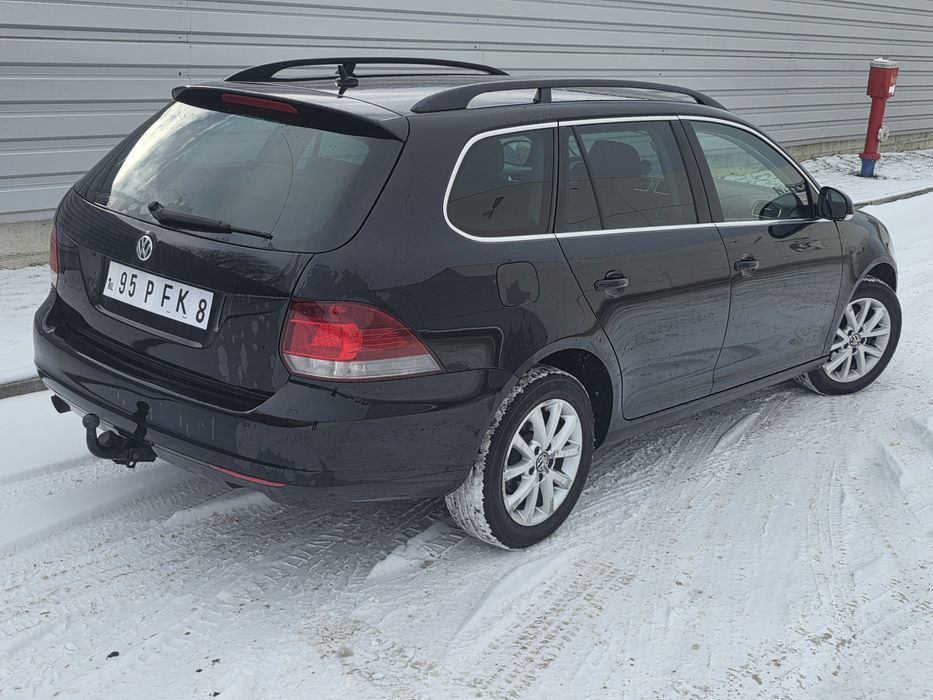 Volkswagen Golf 2011 euro5 benzina navi clima jante carlig Recent adus