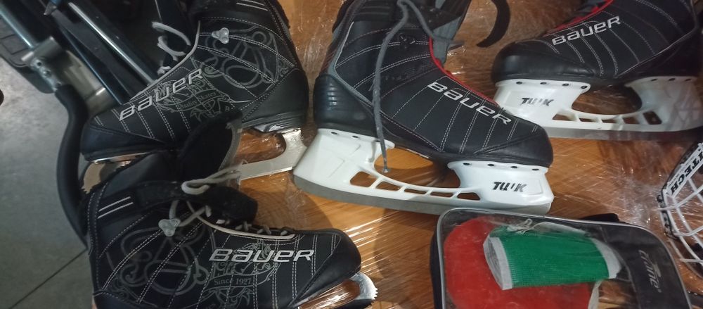 Patine pentru hochei mărimea 43si 39 din germania