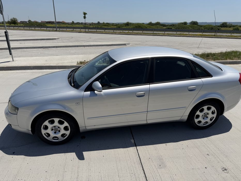 AUDI A4 2004 — imagine 3