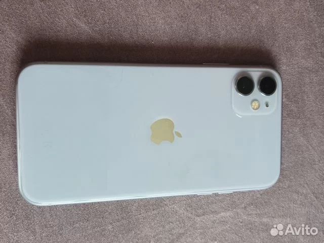 iPhone 11 в хорошем состоянии