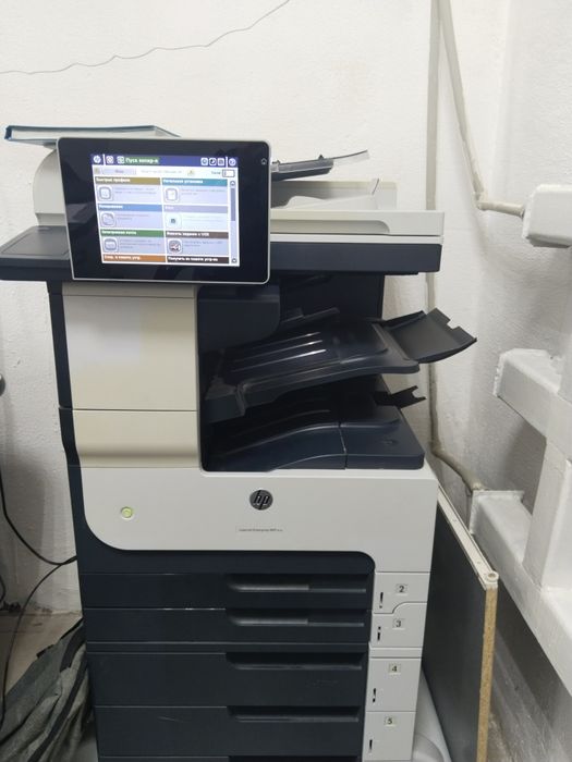 HP laserjet m726 A3