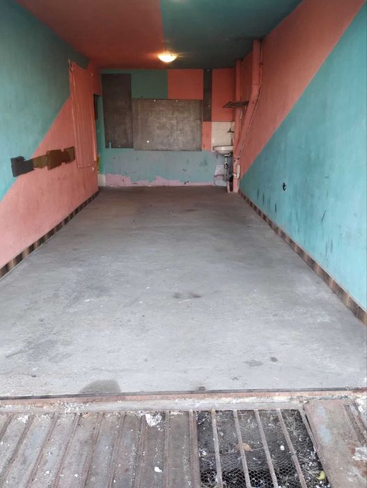 ГАРАЖ ПОД НАЕМ!
Център Добрич, 95€/месец!