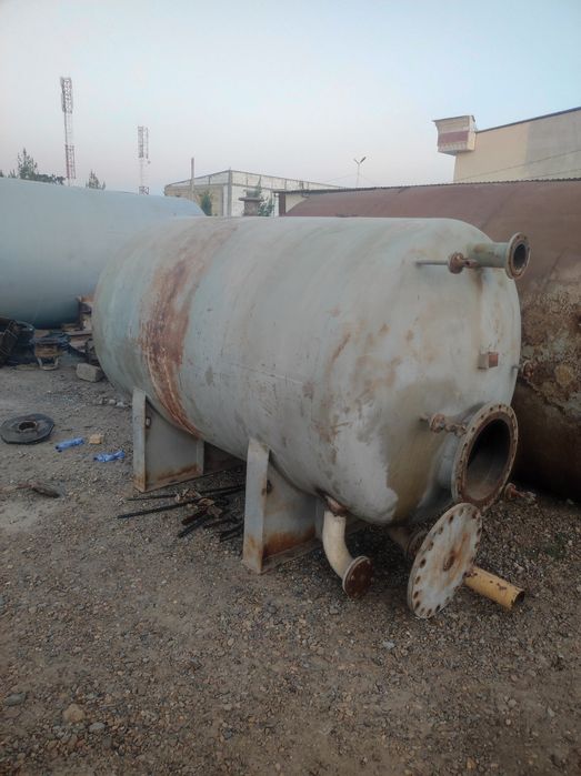 Емкост Цистерна сотилади