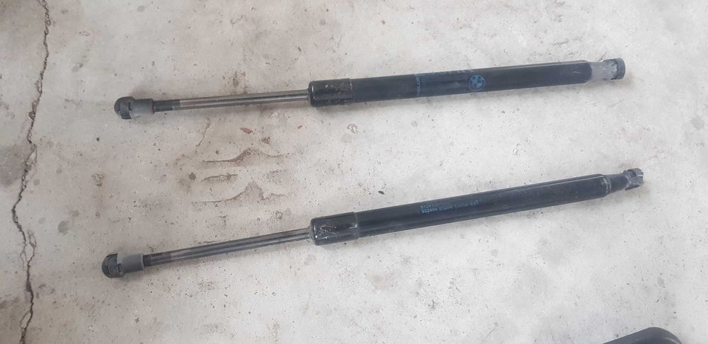 Амортисьори за преден капак - /БМВ/BMW/-/е90/е91/-156кс.-N46N