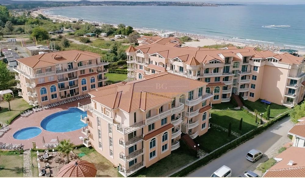 2-стаен в комплекс на първа линия