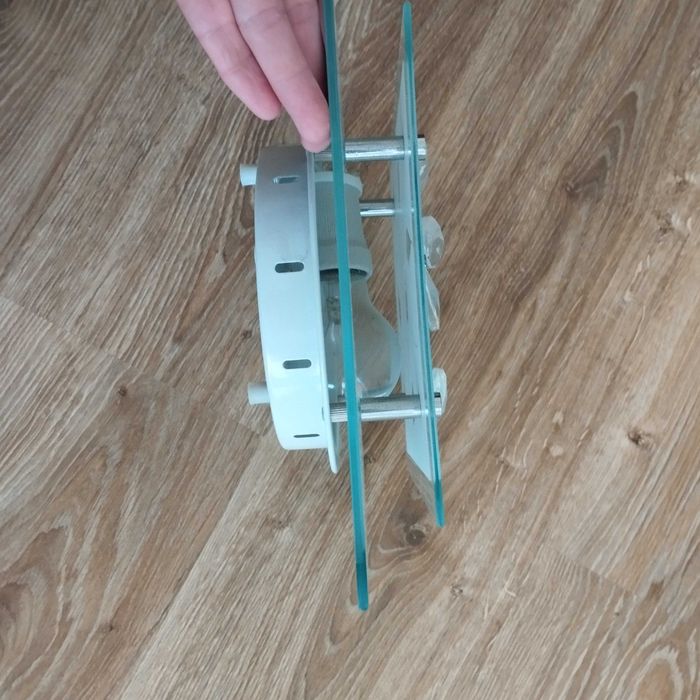 Лампа за стена стъкло 24/24см като нова