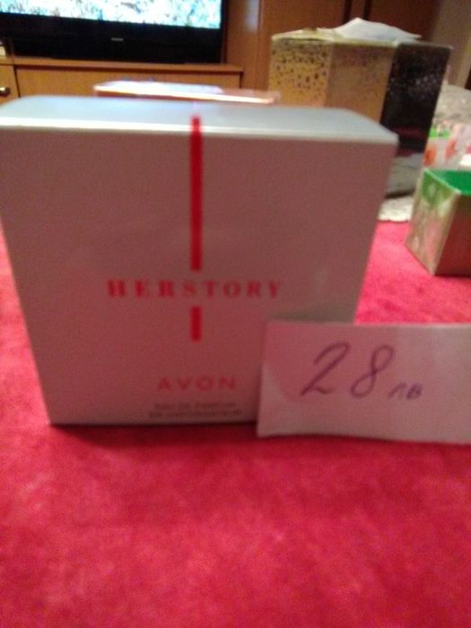 Продавам парфюми на Ейвън