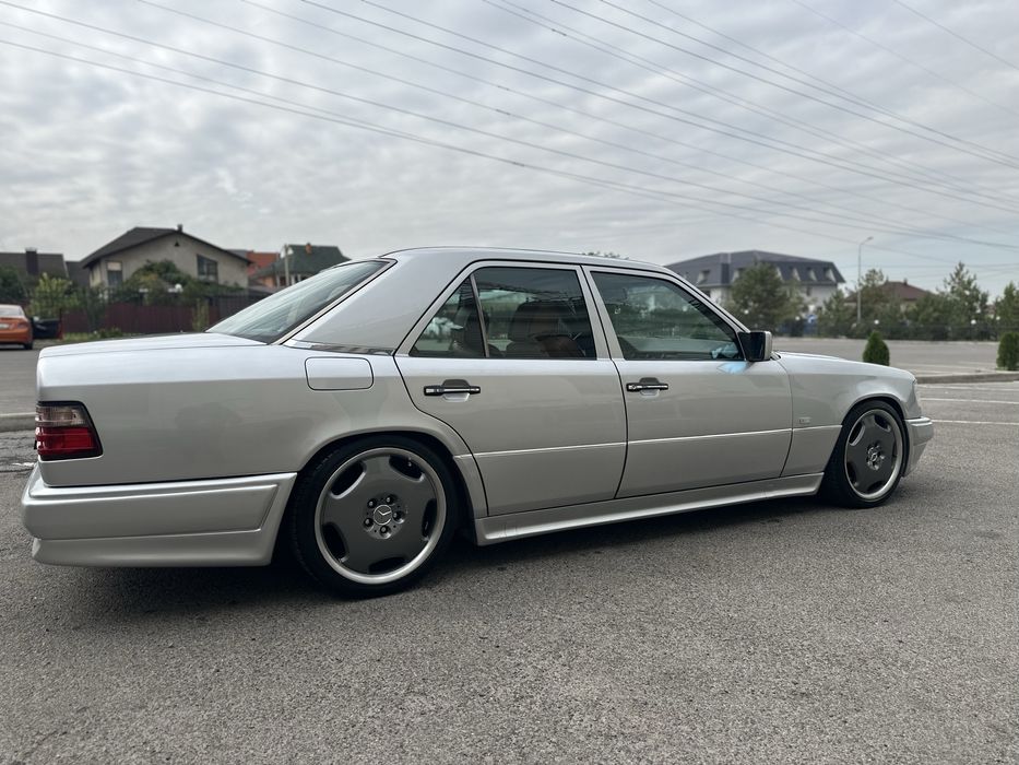 Продам Легендарный Мерседес w124