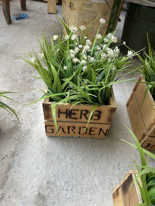 Продам декор трава зелень.