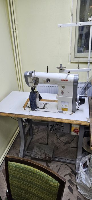Masina de cusut pfaff