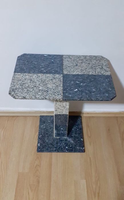 Masă decorativă din granit natural – handmade, design sculptural