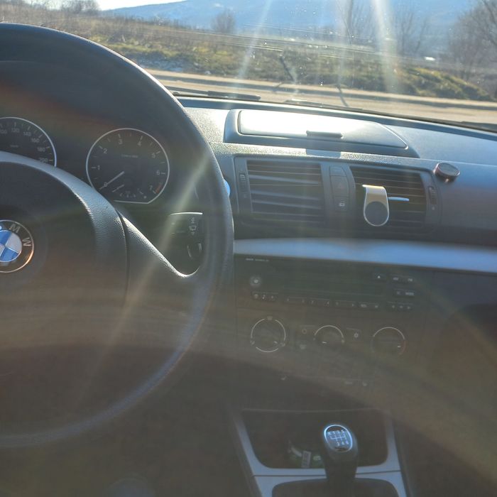 Vând bmw seria 1 116i  2.o