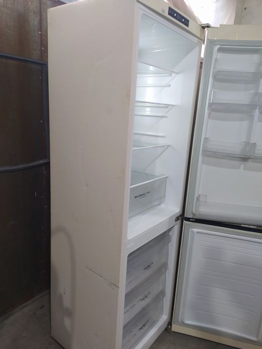 Продам холодильник LG