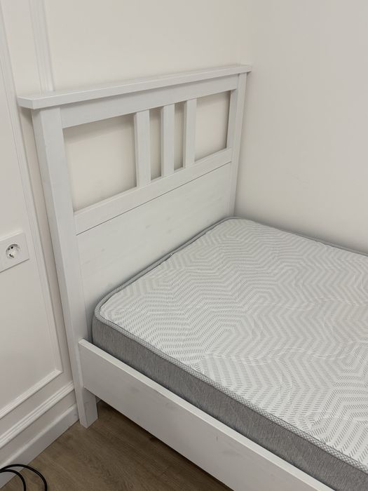 Продам кровать икея с матрасом 100*200