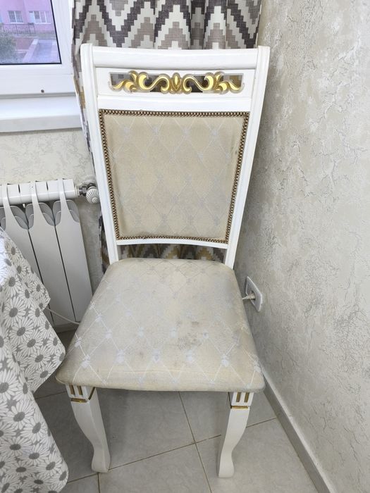 Продам разные стулья 8 шт