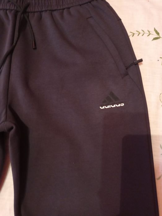 Спортивные брюки адидас