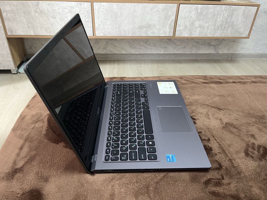 Продам срочно ноутбук ASUS