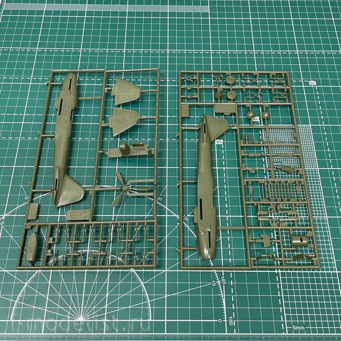 Сборная модель самолета Ил-2 с 37-мм пушками НС-37 (Звезда, 1/72)