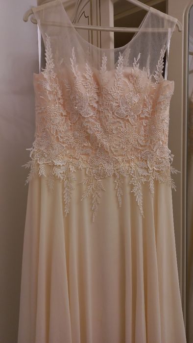 Вечерние платья, 44-46 размер