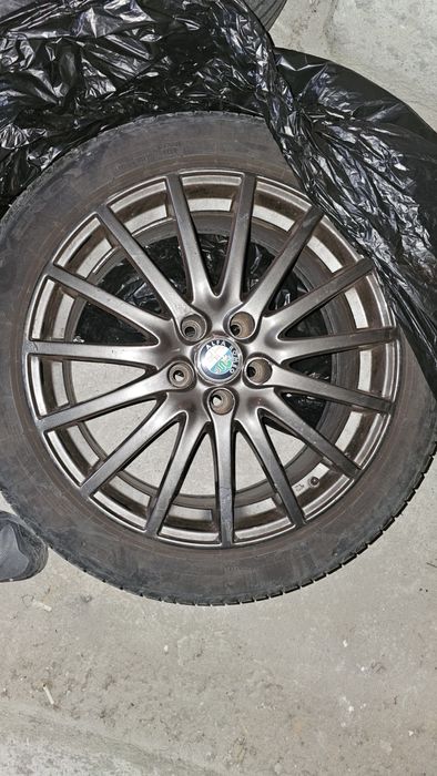 Джанти 18’ Alfa Romeo 159/Brera с летни гуми 235/45/18 Pirelli powergy