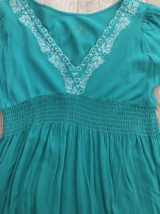 Rochie cu broderie nr.S