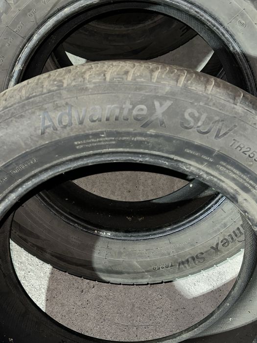 Продам летние шины 235/60 R18