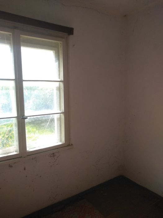 Продава се къща с двор  в град Годеч