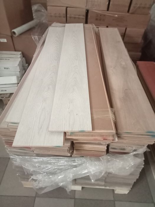 Ламинат на продажу