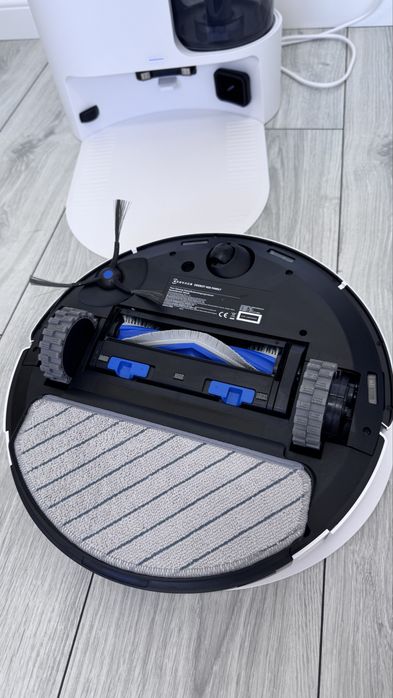 NOU cu sigiliu Aspirator robot ECOVACS DEEBOT N20 Plus – 8000 Pa, Stație de golire automată fără sac, Aspirare & Spălare