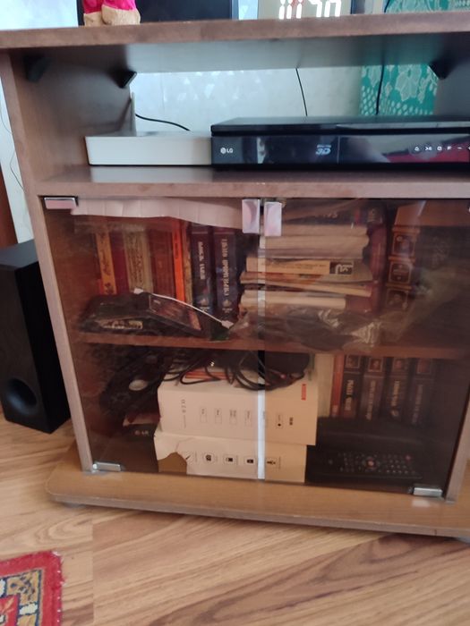 Тумба под телевизор