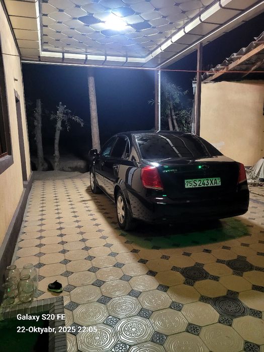 Orqa stop fara sotiladi arginal xolati yaxshi