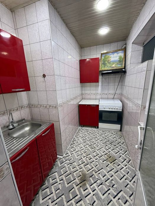 Yunusobod 16 mavze 3/3/9  (72² + 10²) sotiladi