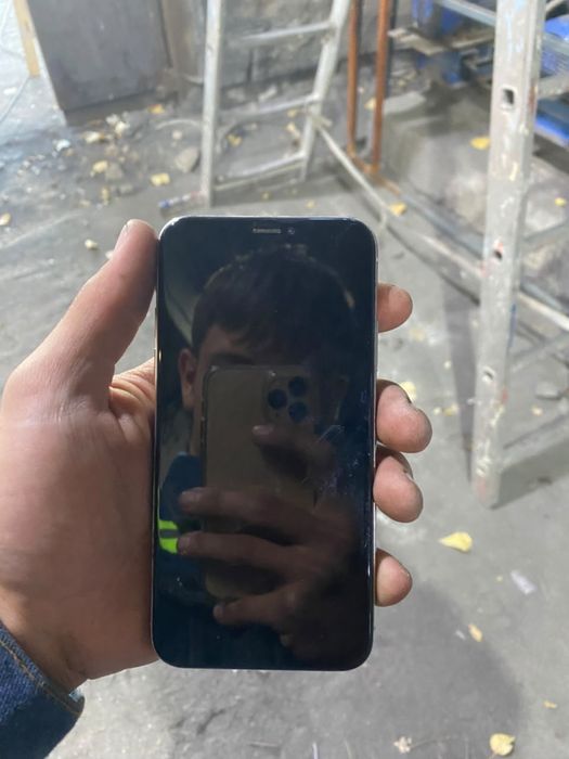 Продам iphone X на 256
