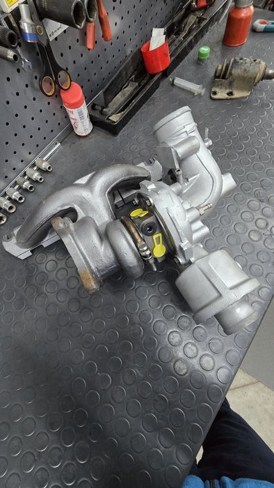 Турбина 2.0 TFSI с фланец за монтаж на 1.8т