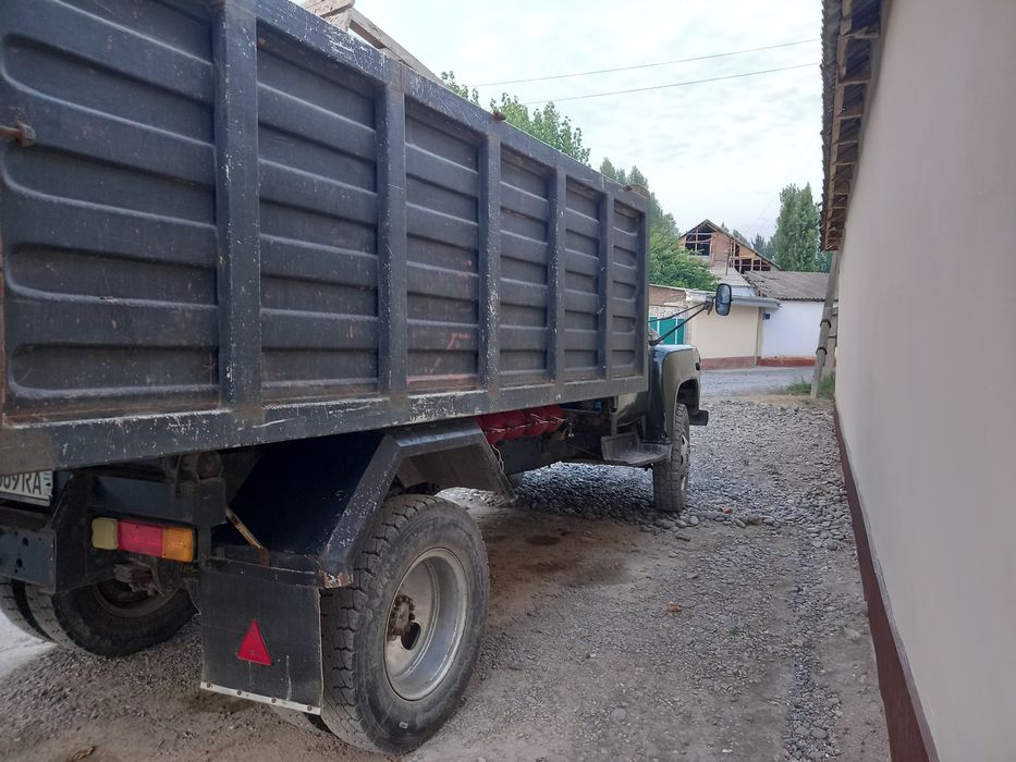 Gaz 53 zil karobka sotiladi