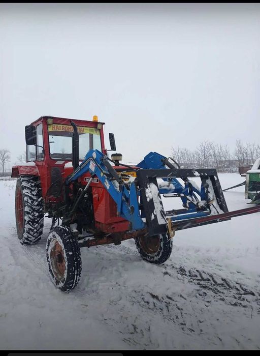 Incarcator frontal pentru tractoare U650, U445 - agro